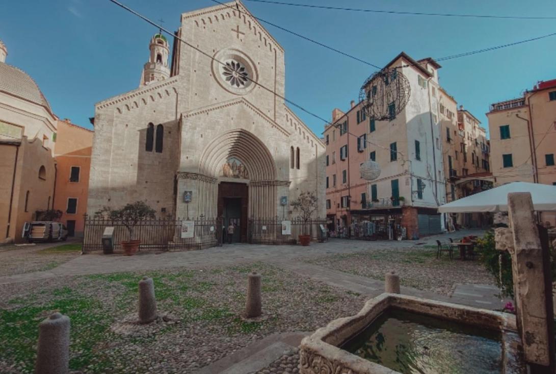 Casa Rosa Lucia Centrale Con Parcheggio Sanremo Exterior foto